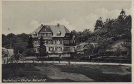Hier geht es zur Karte mit dem Motiv 'Schwesternhaus an der Kreuzung Hasental/Bucher Straße' Hier geht es zur Karte mit dem Motiv 'Schwesternhaus an der Kreuzung Hasental/Bucher Straße'