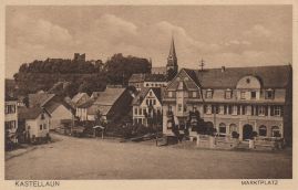 Hier geht es zur Karte mit dem Motiv 'Westseite des Marktplatzes mit Hotel' Hier geht es zur Karte mit dem Motiv 'Westseite des Marktplatzes mit Hotel'