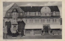 Hier geht es zur Karte mit dem Motiv 'Frontalaufnahme des ehemaligen Hotels Bentz' Hier geht es zur Karte mit dem Motiv 'Frontalaufnahme des ehemaligen Hotels Bentz'