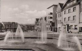 Hier geht es zur Karte mit dem Motiv 'Über den Springbrunnen ins Hasental' Hier geht es zur Karte mit dem Motiv 'Über den Springbrunnen ins Hasental'
