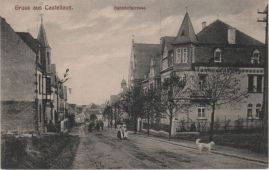 Hier geht es zur Karte mit dem Motiv 'Flaggen auf beiden Seiten der Straße' Hier geht es zur Karte mit dem Motiv 'Flaggen auf beiden Seiten der Straße'