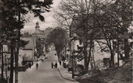 Hier geht es zur Karte mit dem Motiv 'Wenig Verkehr auf der Kirchberger Straße' Hier geht es zur Karte mit dem Motiv 'Wenig Verkehr auf der Kirchberger Straße'