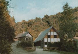 Hier geht es zur Karte mit dem Motiv 'Schmausemühle am Wanderweg im Baybachtal' Hier geht es zur Karte mit dem Motiv 'Schmausemühle am Wanderweg im Baybachtal'