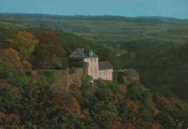 Hier geht es zur Karte mit dem Motiv 'Blick hinab zu Schloss Schöneck'