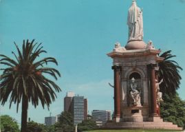 Hier geht es zur Karte mit dem Motiv 'Eine Statue der Queen Victoria' Hier geht es zur Karte mit dem Motiv 'Eine Statue der Queen Victoria'