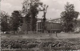 Hier geht es zur Karte mit dem Motiv 'Schwestern vor dem Städtischen Krankenhaus' Hier geht es zur Karte mit dem Motiv 'Schwestern vor dem Städtischen Krankenhaus'