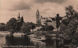 Hier geht es zur Karte mit dem Motiv 'Fahrgastschiff beim Rathaus' Hier geht es zur Karte mit dem Motiv 'Fahrgastschiff beim Rathaus'