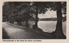 Hier geht es zur Karte mit dem Motiv 'Bäume am Uferwrg entlang der Havel' Hier geht es zur Karte mit dem Motiv 'Bäume am Uferwrg entlang der Havel'