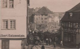 Hier geht es zur Karte mit dem Motiv 'Nach der großen Brandkatastrophe' Hier geht es zur Karte mit dem Motiv 'Nach der großen Brandkatastrophe'