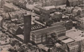 Hier geht es zur Karte mit dem Motiv 'Luftbild der Herz-Jesu-Kirche' Hier geht es zur Karte mit dem Motiv 'Luftbild der Herz-Jesu-Kirche'