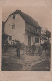 Hier geht es zur Karte mit dem Motiv 'Pferd mit Wagen vor Hunsrücker Haus' Hier geht es zur Karte mit dem Motiv 'Pferd mit Wagen vor Hunsrücker Haus'