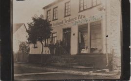 Hier geht es zur Karte mit dem Motiv 'Textilgeschäft der Witwe Ferdinand Thenhaven' Hier geht es zur Karte mit dem Motiv 'Textilgeschäft der Witwe Ferdinand Thenhaven'