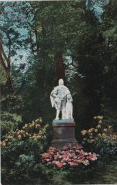 Hier geht es zur Karte mit dem Motiv 'Mann mit Hund im Tiergarten' Hier geht es zur Karte mit dem Motiv 'Mann mit Hund im Tiergarten'