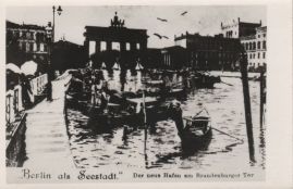 Hier geht es zur Karte mit dem Motiv 'Ein Hafen am Brandenburger Tor' Hier geht es zur Karte mit dem Motiv 'Ein Hafen am Brandenburger Tor'