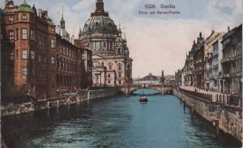 Hier geht es zur Karte mit dem Motiv 'Kleines Schiff vor dem Dom' Hier geht es zur Karte mit dem Motiv 'Kleines Schiff vor dem Dom'