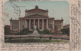 Hier geht es zur Karte mit dem Motiv 'Kolorierte Ansicht des Hauses am Gendarmenmarkt' Hier geht es zur Karte mit dem Motiv 'Kolorierte Ansicht des Hauses am Gendarmenmarkt'