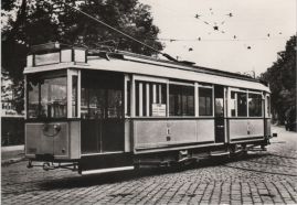 Hier geht es zur Karte mit dem Motiv 'Straßenbahn auf Pflasterstraße' Hier geht es zur Karte mit dem Motiv 'Straßenbahn auf Pflasterstraße'