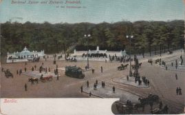 Hier geht es zur Karte mit dem Motiv 'Zwei Denkmale vor dem Tiergarten-Park' Hier geht es zur Karte mit dem Motiv 'Zwei Denkmale vor dem Tiergarten-Park'