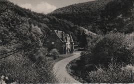Hier geht es zur Karte mit dem Motiv 'Kurheim Berghof kurz vor Burgen' Hier geht es zur Karte mit dem Motiv 'Kurheim Berghof kurz vor Burgen'