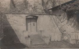 Hier geht es zur Karte mit dem Motiv 'Steinerne Treppe an einer Mauer'