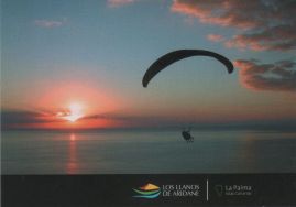 Hier geht es zur Karte mit dem Motiv 'Gleitschirmflieger bei Puerto Naos' Hier geht es zur Karte mit dem Motiv 'Gleitschirmflieger bei Puerto Naos'