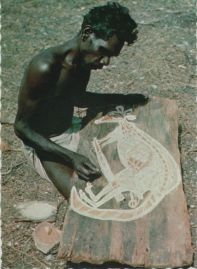 Hier geht es zur Karte mit dem Motiv 'Ein malender Aborigine unter der Sonne' Hier geht es zur Karte mit dem Motiv 'Ein malender Aborigine unter der Sonne'