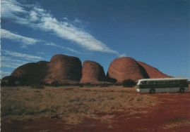 Hier geht es zur Karte mit dem Motiv 'Touristenbus bei den Kata Tjuta' Hier geht es zur Karte mit dem Motiv 'Touristenbus bei den Kata Tjuta'
