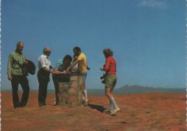 Hier geht es zur Karte mit dem Motiv 'Erfolgsmeldung auf dem Uluru' Hier geht es zur Karte mit dem Motiv 'Erfolgsmeldung auf dem Uluru'