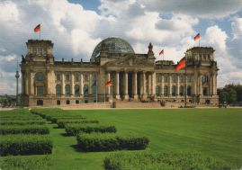 Hier geht es zur Karte mit dem Motiv 'Beflaggter Reichstag und Fernsehturm'