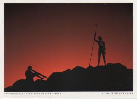 Hier geht es zur Karte mit dem Motiv 'Zwei Aborigines im Gegenlicht' Hier geht es zur Karte mit dem Motiv 'Zwei Aborigines im Gegenlicht'
