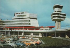 Hier geht es zur Karte mit dem Motiv 'Bunte Autos am Flughafen-Parkplatz' Hier geht es zur Karte mit dem Motiv 'Bunte Autos am Flughafen-Parkplatz'