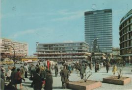 Hier geht es zur Karte mit dem Motiv 'Zwei VW-Busse am Breitscheidplatz' Hier geht es zur Karte mit dem Motiv 'Zwei VW-Busse am Breitscheidplatz'