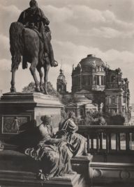 Hier geht es zur Karte mit dem Motiv 'Reiterstandbild und Berliner Dom' Hier geht es zur Karte mit dem Motiv 'Reiterstandbild und Berliner Dom'