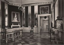 Hier geht es zur Karte mit dem Motiv 'Gläsernes Schlafgemach im Schloss' Hier geht es zur Karte mit dem Motiv 'Gläsernes Schlafgemach im Schloss'
