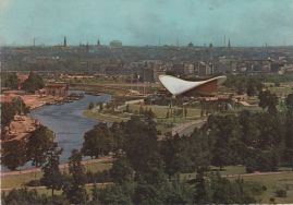 Hier geht es zur Karte mit dem Motiv 'Kongresshalle und Spree von oben'