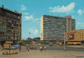 Hier geht es zur Karte mit dem Motiv 'Bunte Autos am Breitscheidplatz' Hier geht es zur Karte mit dem Motiv 'Bunte Autos am Breitscheidplatz'