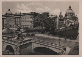 Hier geht es zur Karte mit dem Motiv 'Reiterstandbild über der Spree' Hier geht es zur Karte mit dem Motiv 'Reiterstandbild über der Spree'