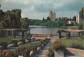Hier geht es zur Karte mit dem Motiv 'Hochhaus hinterm Lietzensee' Hier geht es zur Karte mit dem Motiv 'Hochhaus hinterm Lietzensee'