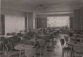 Hier geht es zur Karte mit dem Motiv 'Große Fenster im Café Vater Rhein' Hier geht es zur Karte mit dem Motiv 'Große Fenster im Café Vater Rhein'
