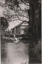 Hier geht es zur Karte mit dem Motiv 'Namenlose Brücke mit Koblenzer Straße' Hier geht es zur Karte mit dem Motiv 'Namenlose Brücke mit Koblenzer Straße'