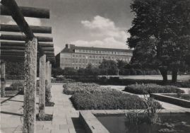 Hier geht es zur Karte mit dem Motiv 'Grünanlagen vor der Realschule' Hier geht es zur Karte mit dem Motiv 'Grünanlagen vor der Realschule'