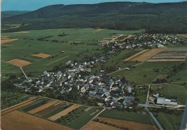 Hier geht es zur Karte mit dem Motiv 'Luftbild des Dorfes Ellern' Hier geht es zur Karte mit dem Motiv 'Luftbild des Dorfes Ellern'