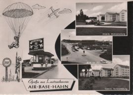 Hier geht es zur Karte mit dem Motiv 'Housigs und Straßen auf dem Flughafen' Hier geht es zur Karte mit dem Motiv 'Housigs und Straßen auf dem Flughafen'
