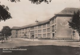 Hier geht es zur Karte mit dem Motiv 'Pestalozzischule in der Werneuchener Straße' Hier geht es zur Karte mit dem Motiv 'Pestalozzischule in der Werneuchener Straße'