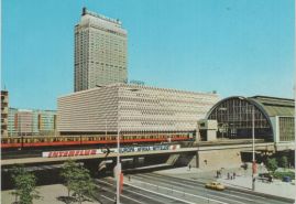 Hier geht es zur Karte mit dem Motiv 'Brücke beim S-Bahnhof am Alex' Hier geht es zur Karte mit dem Motiv 'Brücke beim S-Bahnhof am Alex'