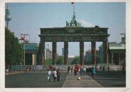 Hier geht es zur Karte mit dem Motiv 'Menschen an der Mauer am Brandenburger Tor'