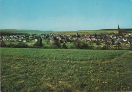 Hier geht es zur Karte mit dem Motiv 'Kirche und Wohngebiet' Hier geht es zur Karte mit dem Motiv 'Kirche und Wohngebiet'