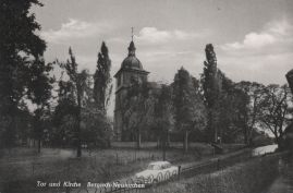 Hier geht es zur Karte mit dem Motiv 'Altes Auto und Kirche' Hier geht es zur Karte mit dem Motiv 'Altes Auto und Kirche'