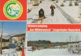 Hier geht es zur Karte mit dem Motiv 'Schneebedeckte Wohnwagen'