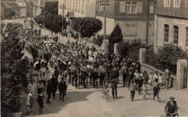 Hier geht es zur Karte mit dem Motiv 'Umzug auf dem Weg nach oben' Hier geht es zur Karte mit dem Motiv 'Umzug auf dem Weg nach oben'